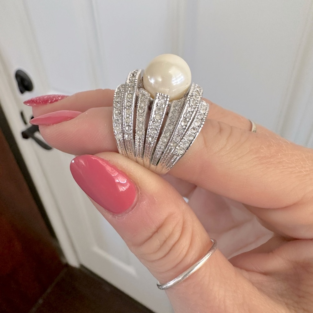 Costume Cocktail Jewelry Pearl Ring